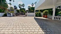 Second Avenue (D10), Detached #482578601